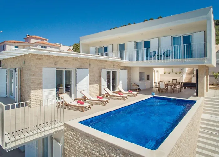 Am Lori By Interhome